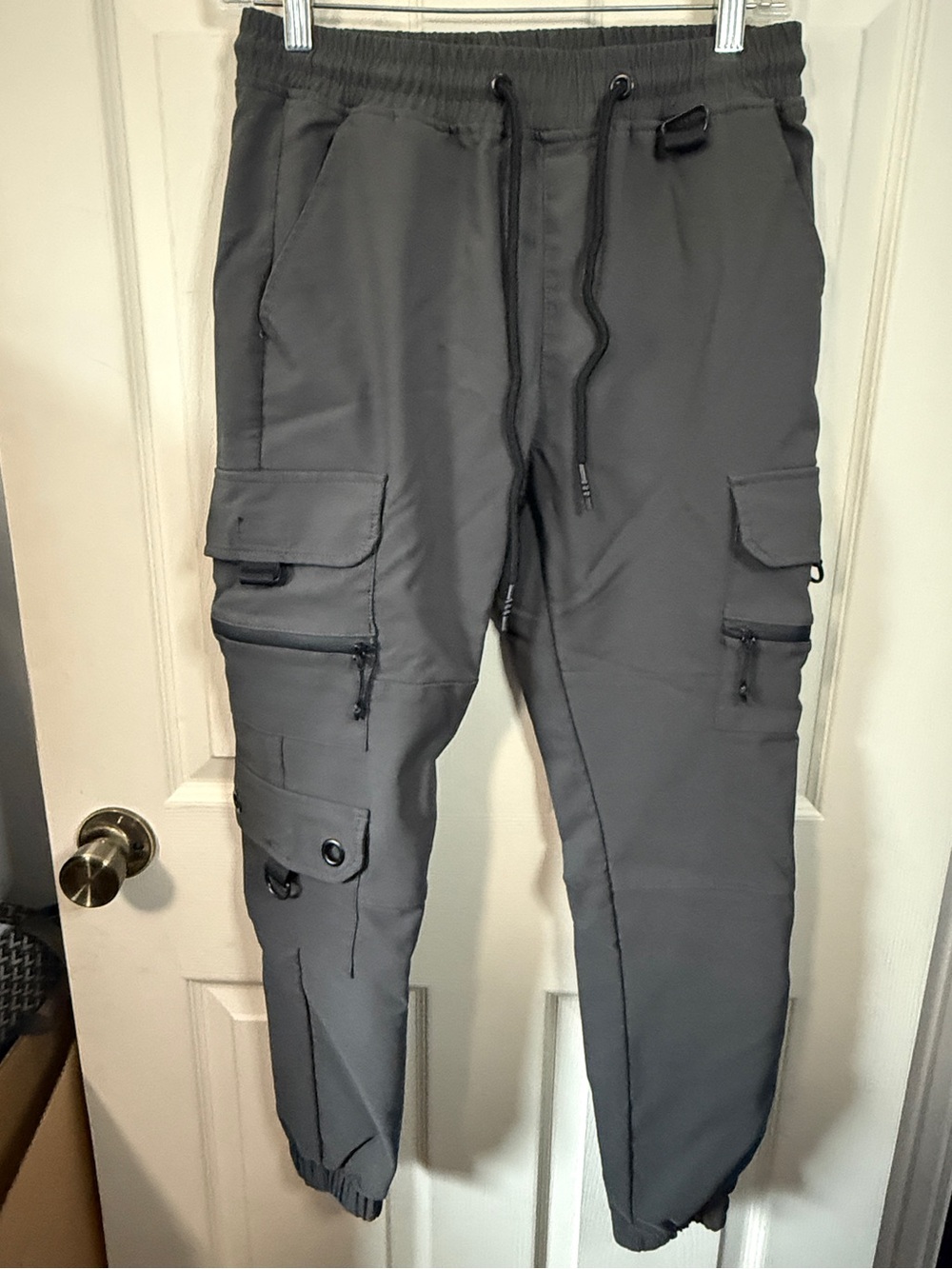 Riot Empire Gray Cargo Jogger Pants Men’s Size Medium